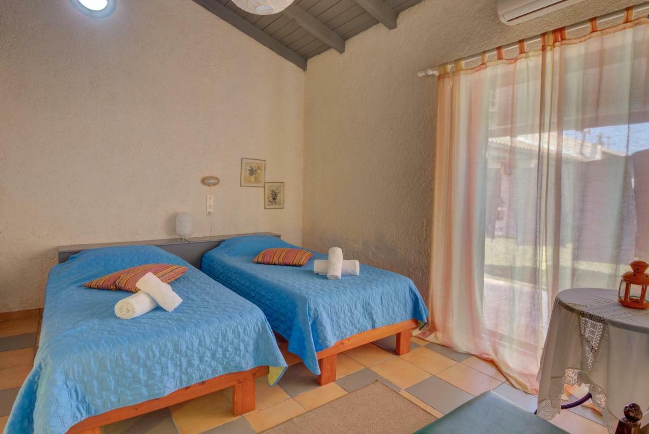 Lefkes Apartments Aharávi Kültér fotó
